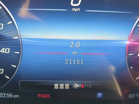 صورة السيارة