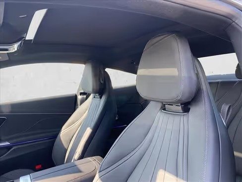 صورة السيارة