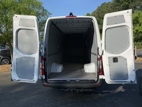 صورة السيارة