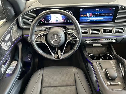 صورة السيارة