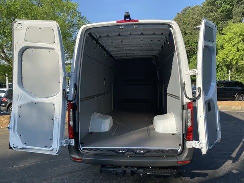 صورة السيارة