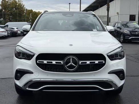 صورة السيارة