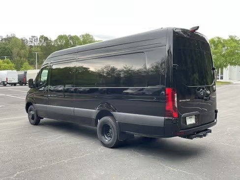 صورة السيارة