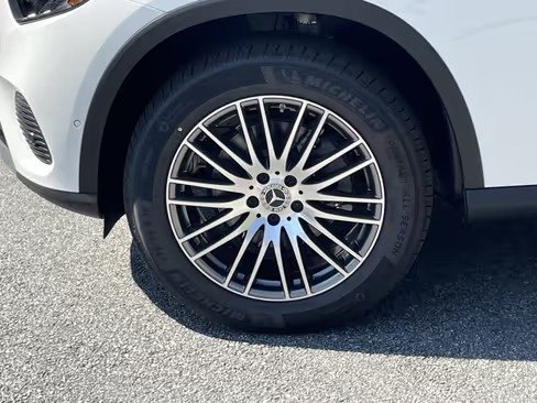 صورة السيارة