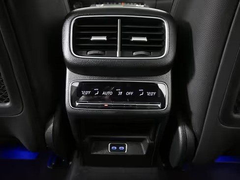 صورة السيارة