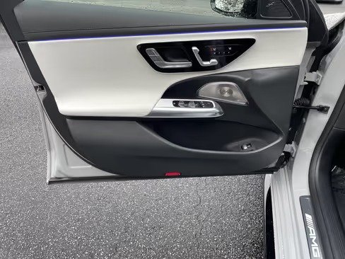 صورة السيارة