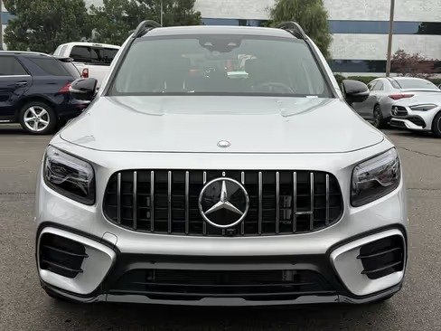 صورة السيارة