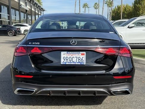 صورة السيارة