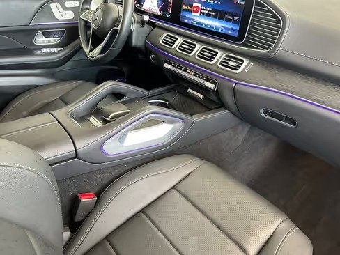 صورة السيارة