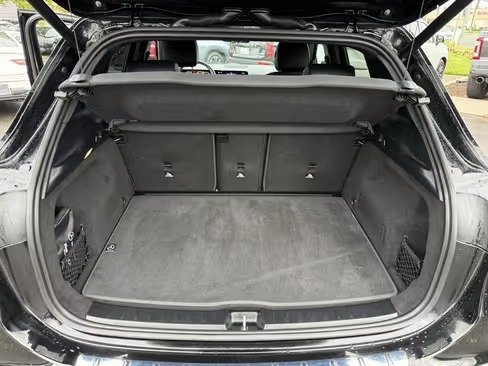 صورة السيارة