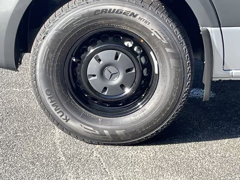 صورة السيارة