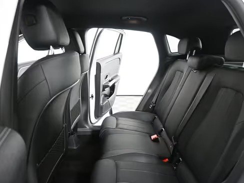 صورة السيارة