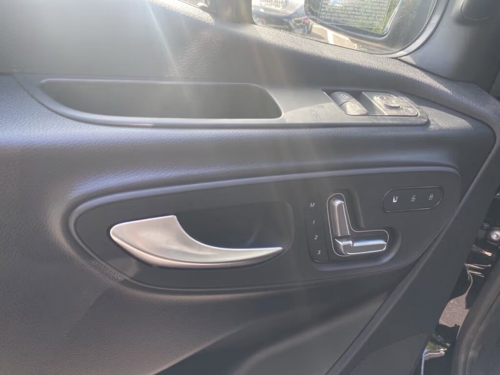 صورة السيارة