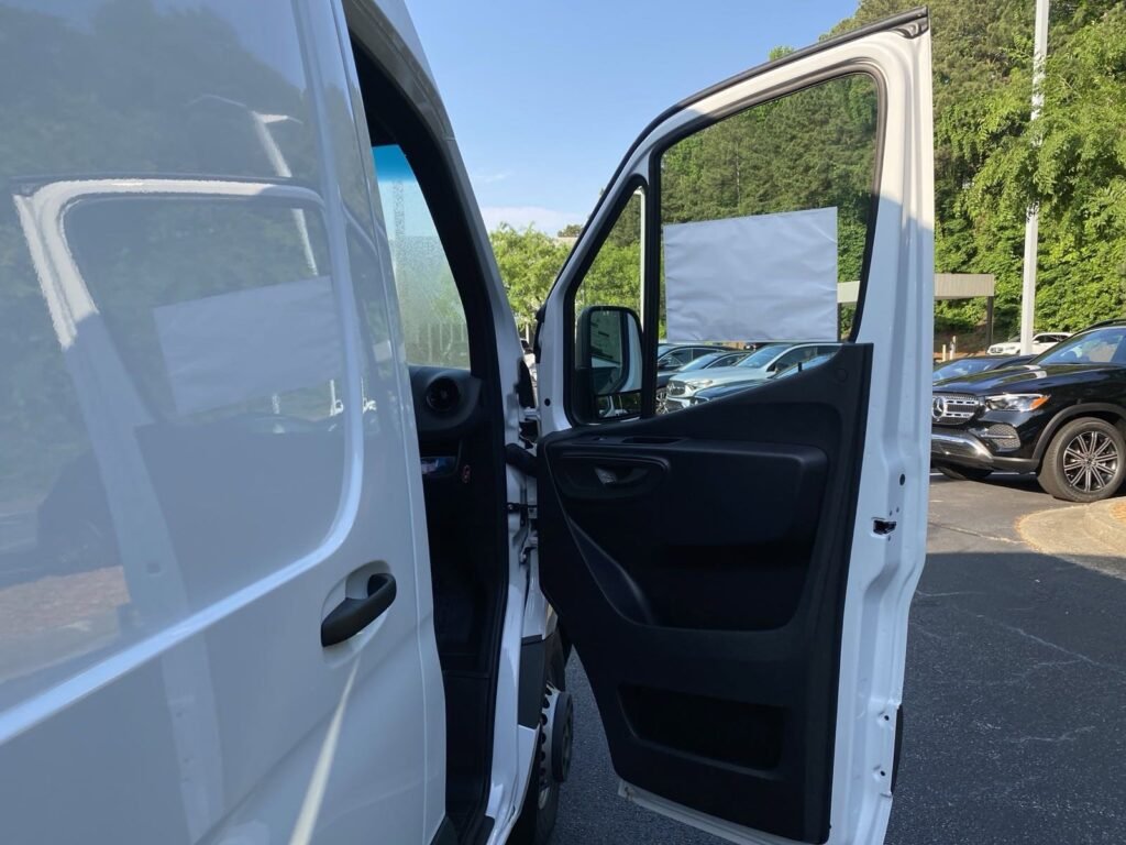 صورة السيارة