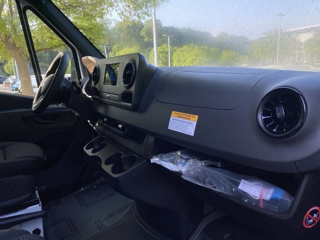 صورة السيارة