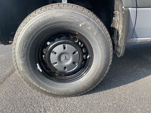 صورة السيارة