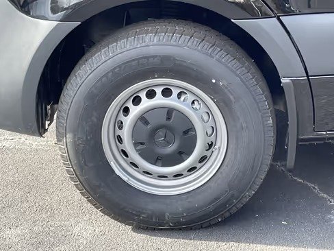 صورة السيارة