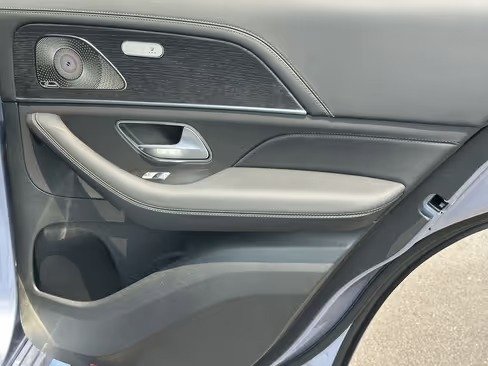 صورة السيارة