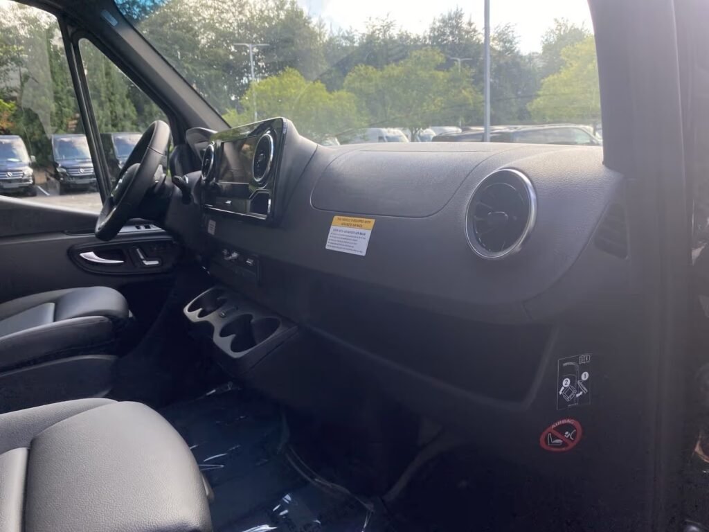 صورة السيارة