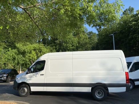 صورة السيارة