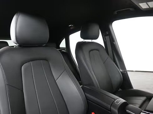 صورة السيارة