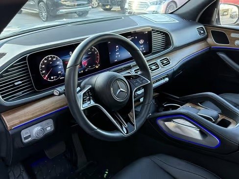 صورة السيارة