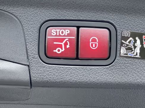 صورة السيارة