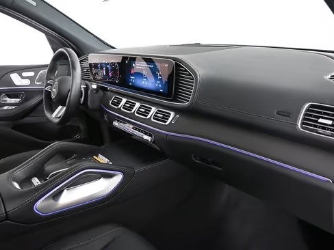 صورة السيارة