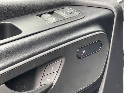 صورة السيارة