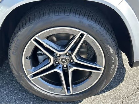 صورة السيارة