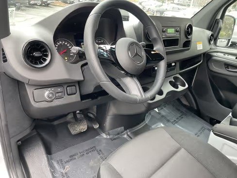 صورة السيارة