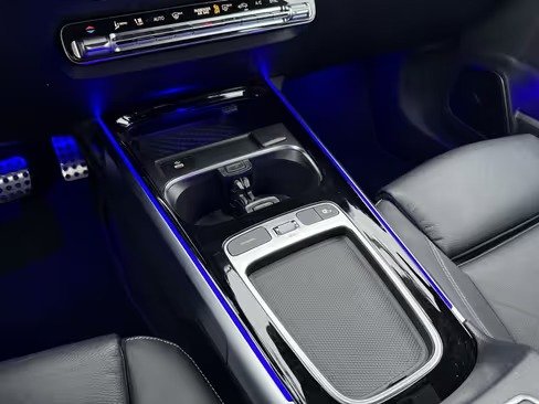 صورة السيارة