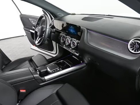 صورة السيارة