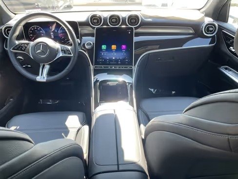 صورة السيارة