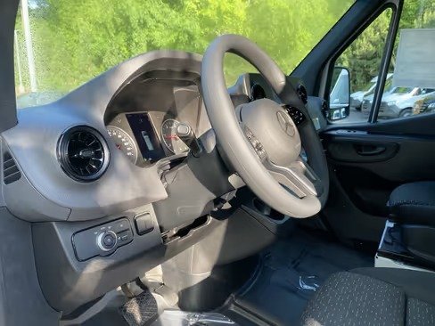 صورة السيارة