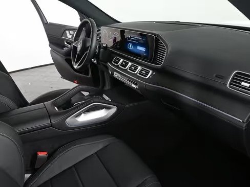 صورة السيارة