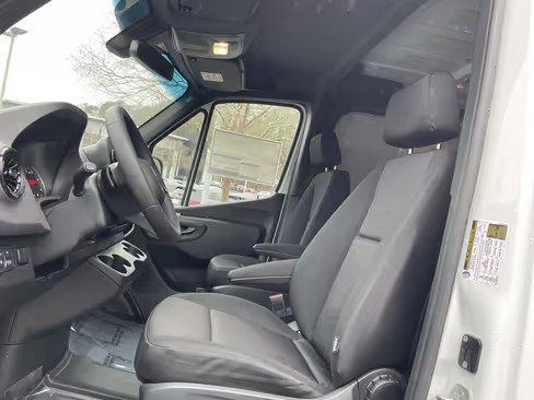 صورة السيارة