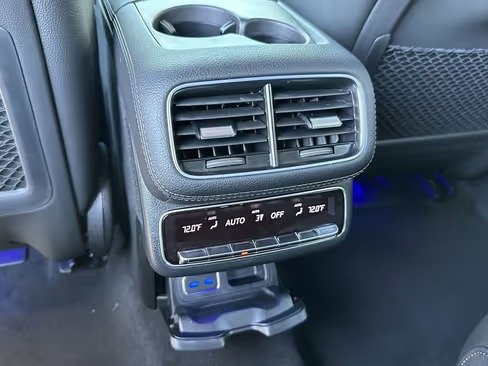 صورة السيارة