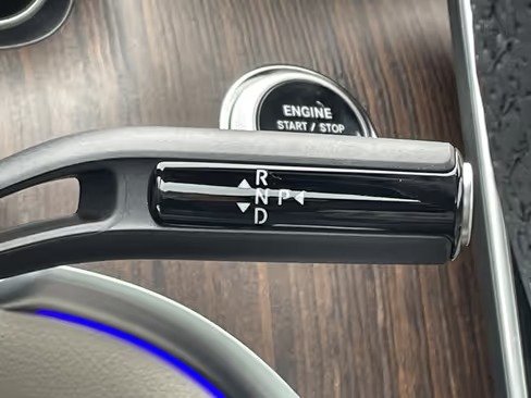 صورة السيارة