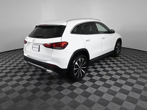 صورة السيارة