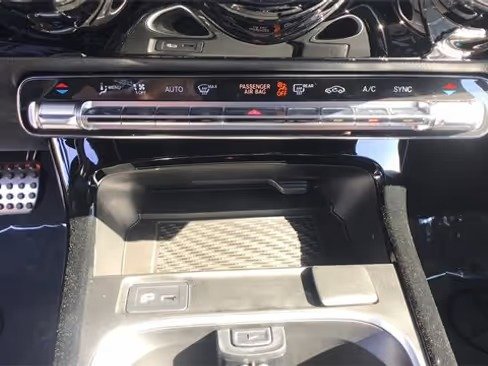 صورة السيارة