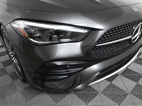 صورة السيارة