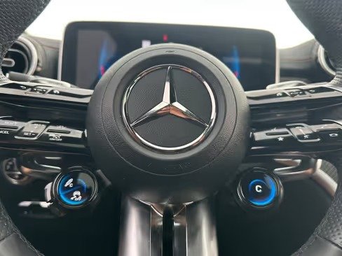 صورة السيارة