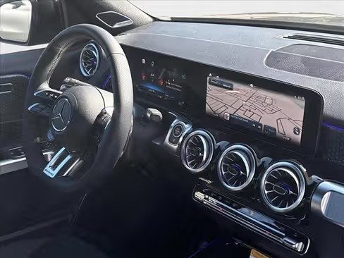 صورة السيارة