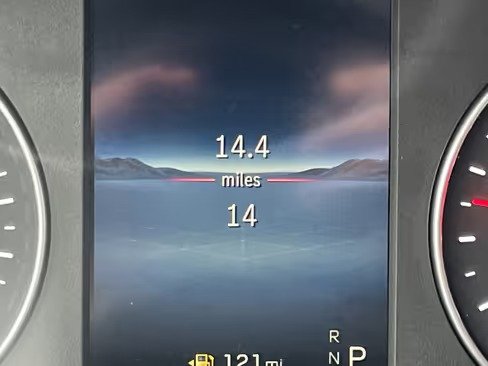 صورة السيارة