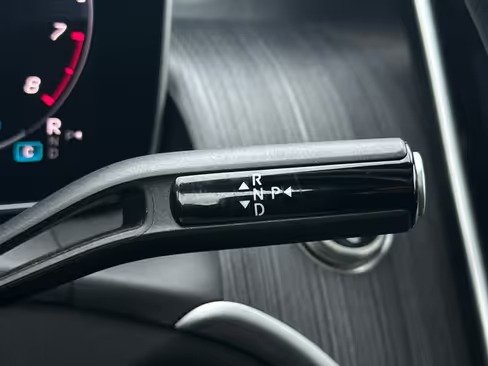 صورة السيارة