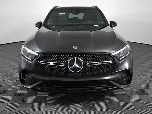 صورة السيارة