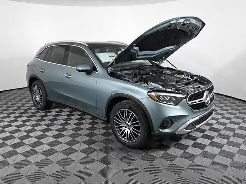 صورة السيارة