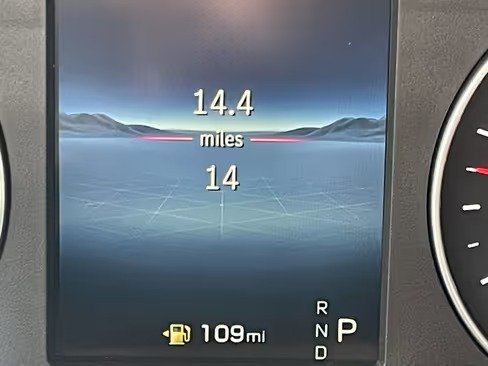 صورة السيارة