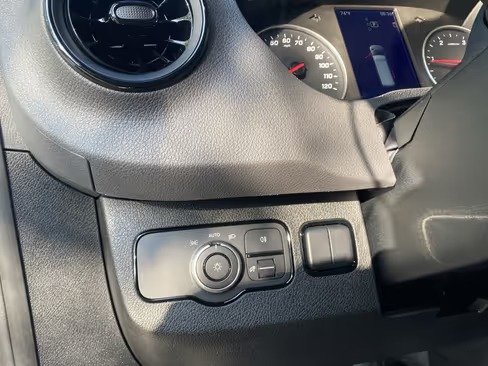 صورة السيارة